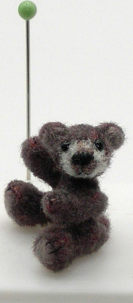 "Tarox" 2,4 cm beere/altflieder 105 €
