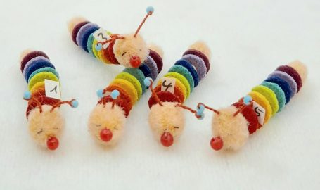 Raupe - ca. 3,2 cm - je 17 €