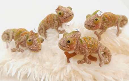 Chamäleon - 4 x 2 cm - je 45 €