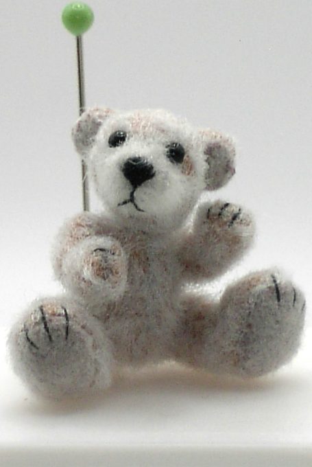 "Bela" 3 cm puderrosa/weiß 95 €