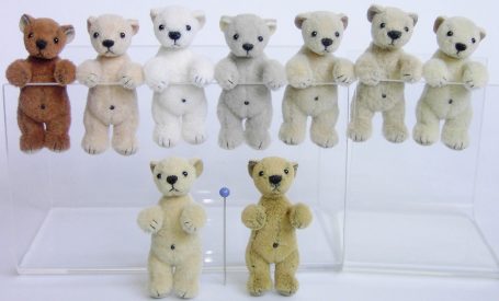 Hängende Bärchen 4 cm Velour je 75€