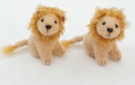 Löwe - 2,5 cm - je 65 €
