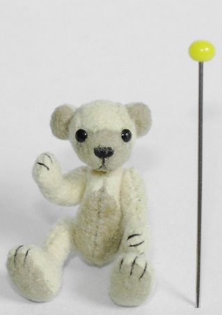 "Chippy" 2,8 cm Suedine 100€